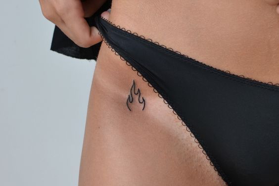 Tatuajes en Cadera para Mujer 73