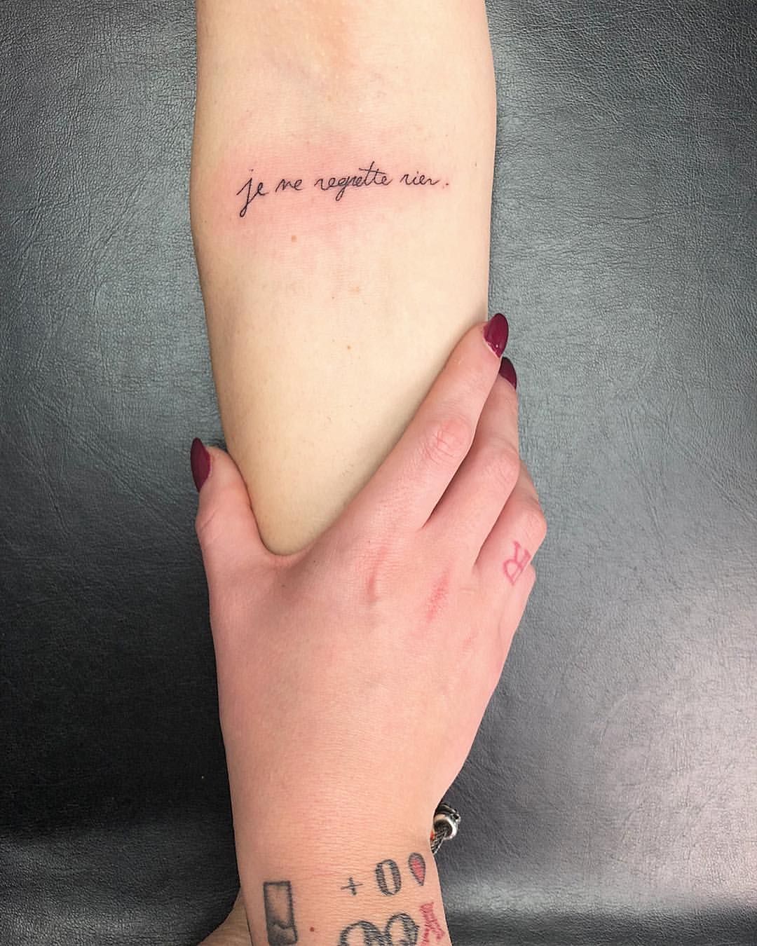 Tatuajes en Cadera para Mujer 51