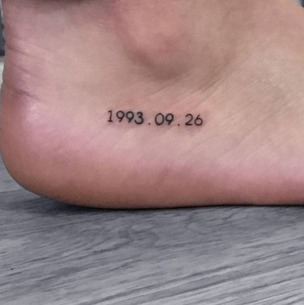 Tatuajes en Cadera para Mujer 6