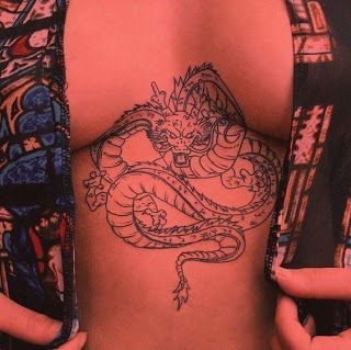 Tatuajes en Cadera para Mujer 2