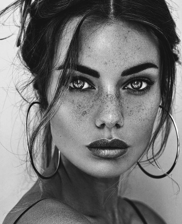 Tatuajes en Cara para Mujer 64