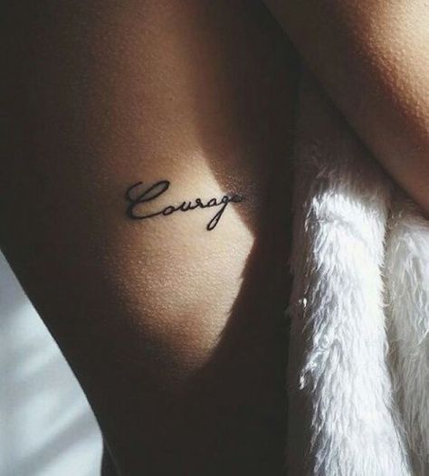 Tatuajes en Clavícula para Mujer 39