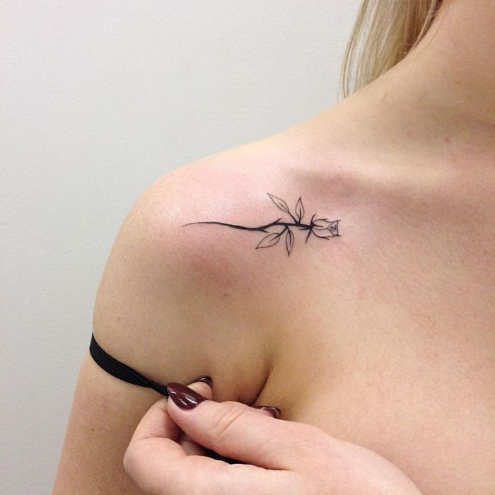 Tatuajes en Clavícula para Mujer 26