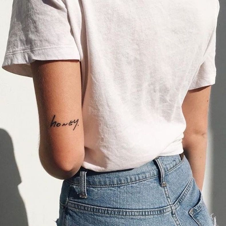 Tatuajes en Codo para Mujer 34