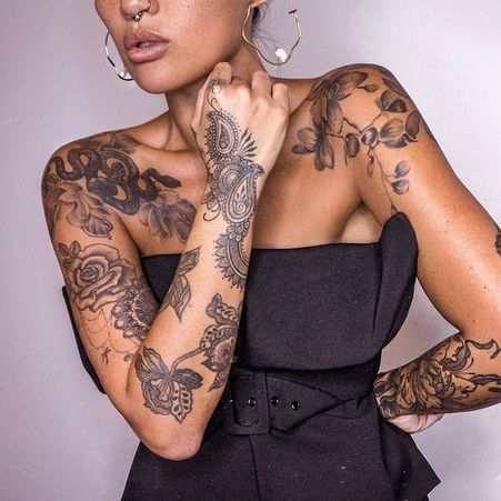 Tatuajes en Codo para Mujer 27