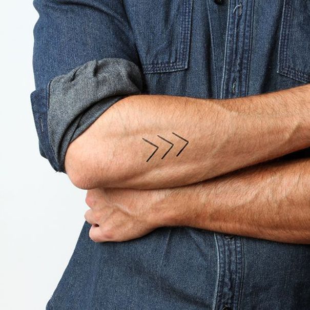 Tatuajes en Codo para Mujer 13