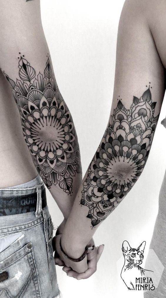 Tatuajes en Codo para Mujer 12