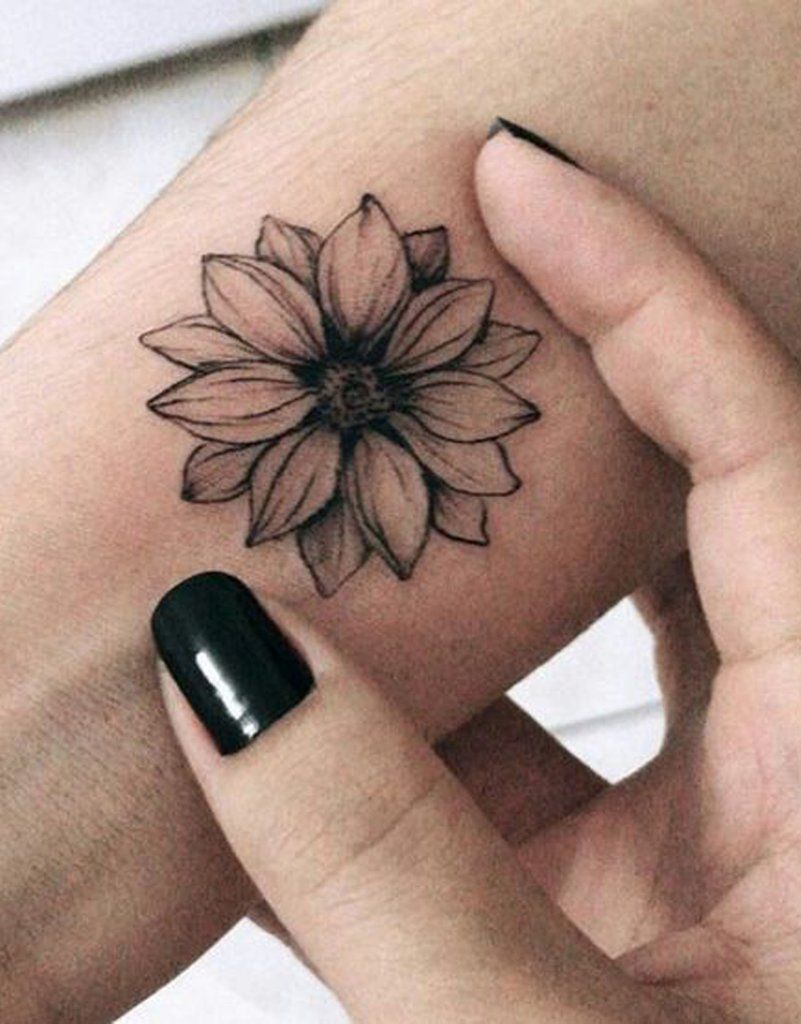 Tatuajes en Codo para Mujer 7