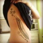 Tatuajes en Costado para Mujer 21