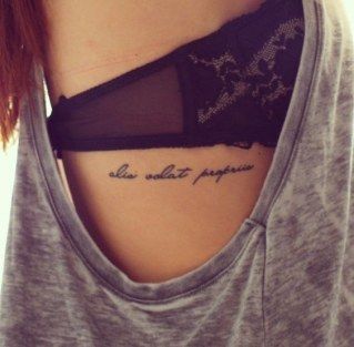 Tatuajes en Costado para Mujer 20
