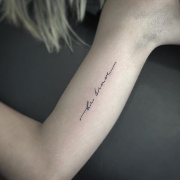 Tatuajes en Cuello para Mujer 36