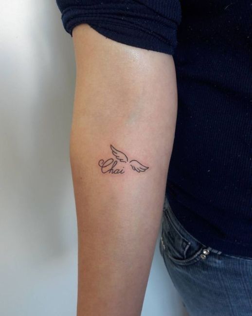 Tatuajes en Cuello para Mujer 21