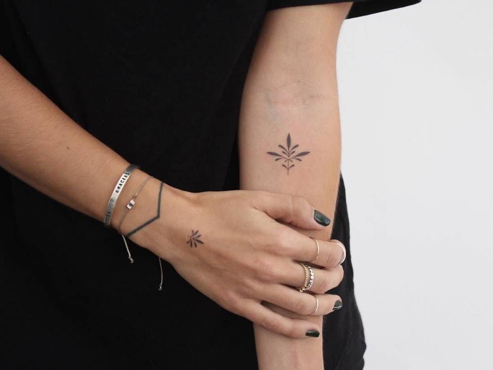 Tatuajes en Cuello para Mujer 14