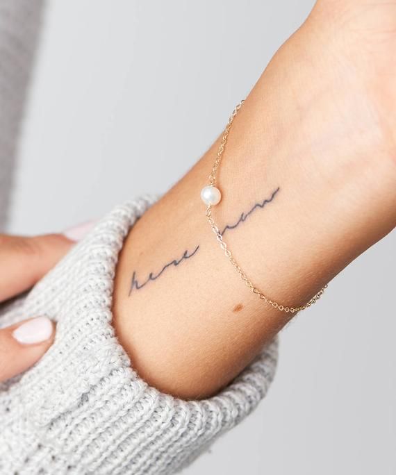 Tatuajes en Cuello para Mujer 8