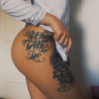 Tatuajes en Glúteos para Mujer 8