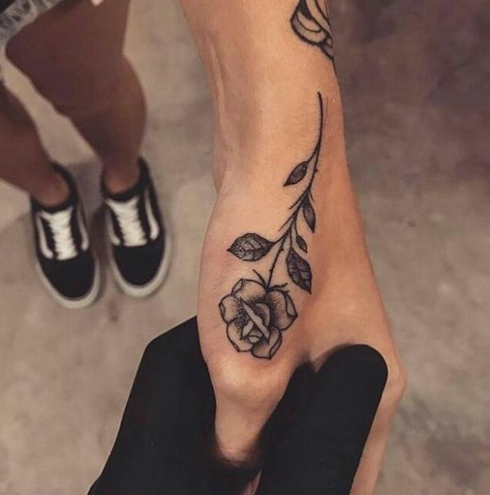 Tatuajes en Dedos para Mujer 6