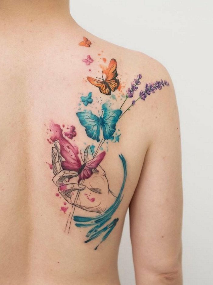 Tatuajes en Espalda para Mujer 12