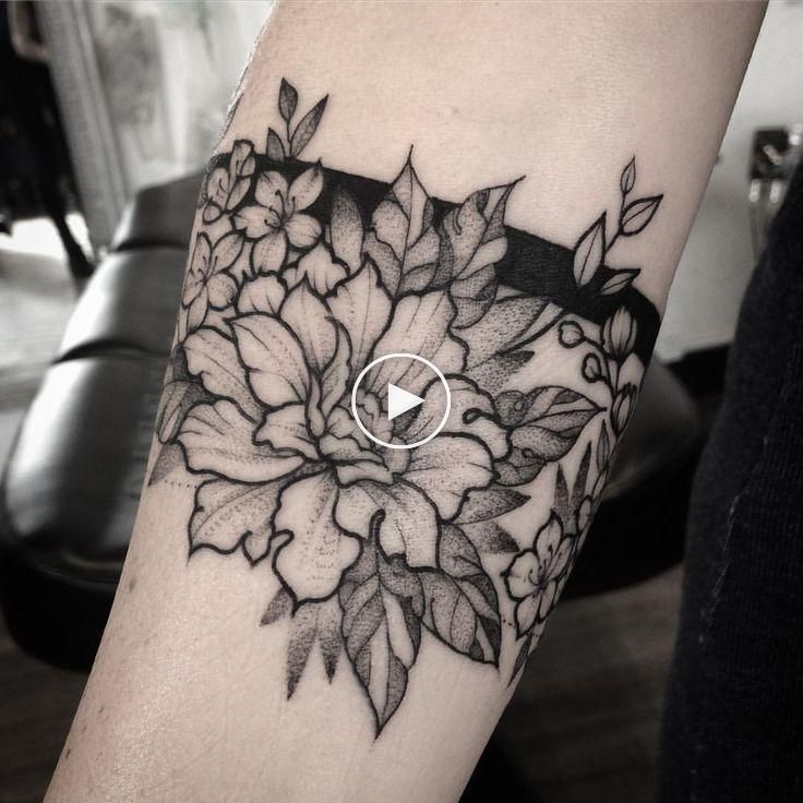 Tatuajes en Gemelo para Mujer 24