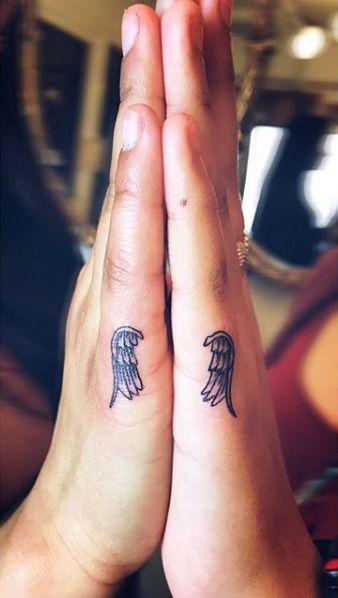 Tatuajes en Gemelo para Mujer 17