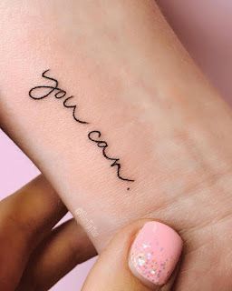 Tatuajes en Mano para Mujer 13