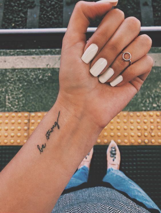 Tatuajes en Muñeca para Mujer 2
