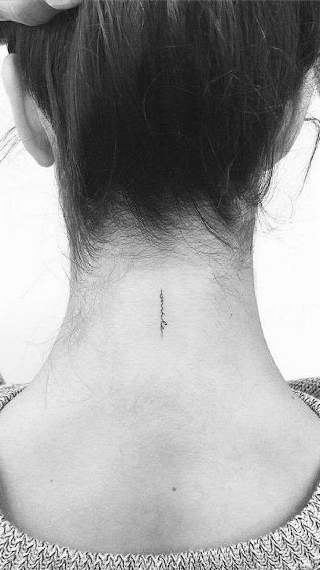 Tatuajes en Nuca para Mujer 23