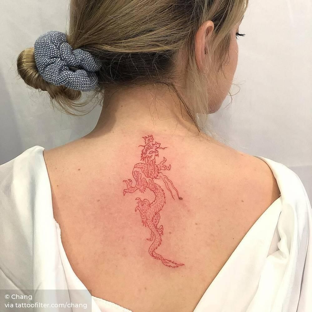 Tatuajes en Nuca para Mujer 14