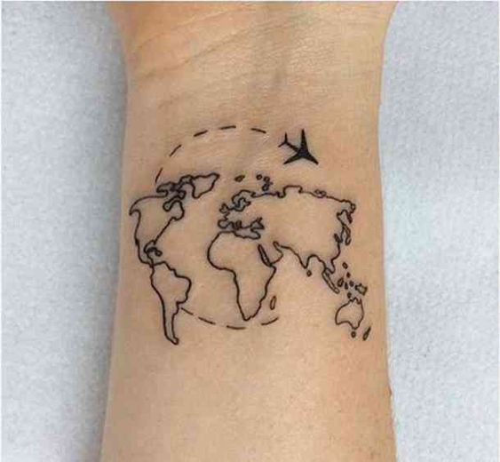 Tatuajes en Oreja para Mujer 50