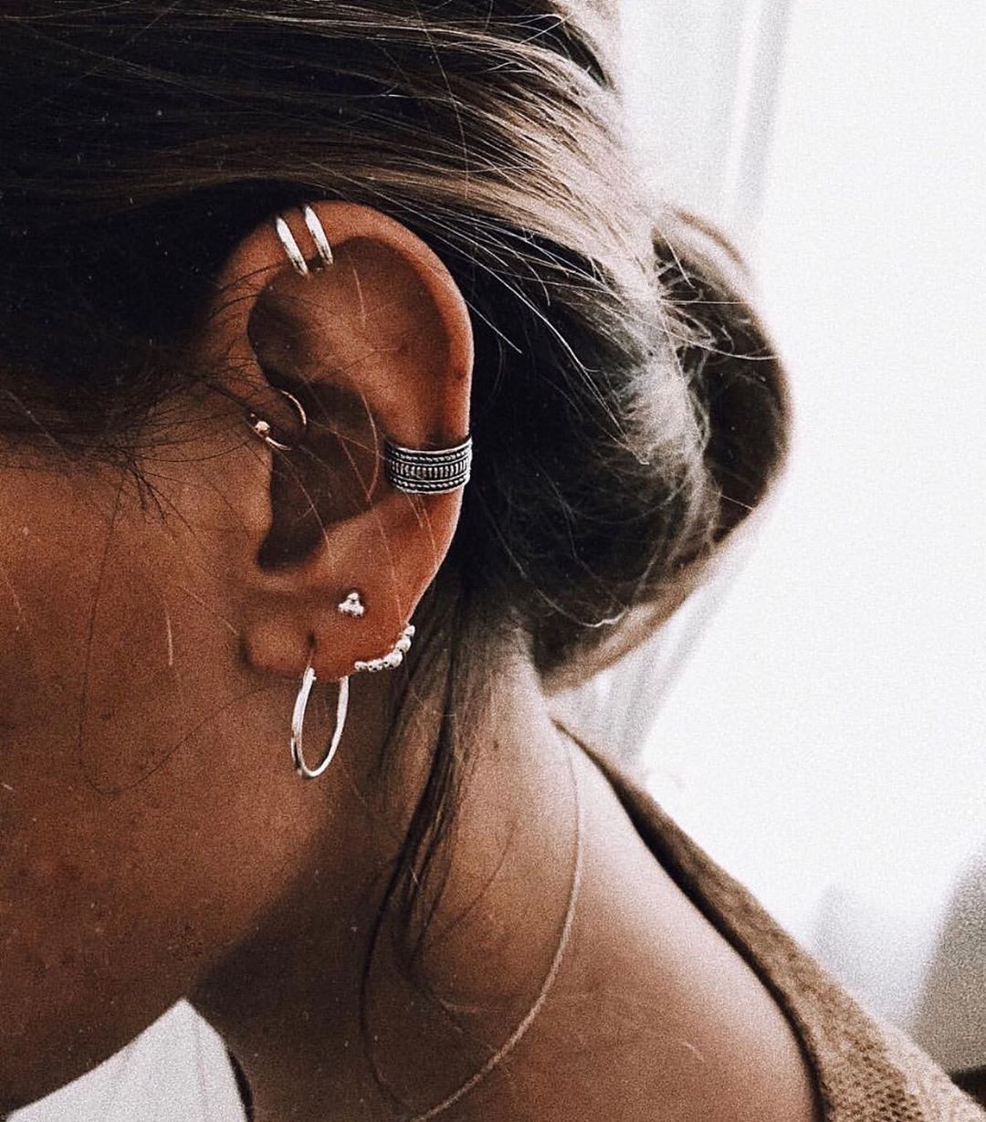 Tatuajes en Oreja para Mujer 40