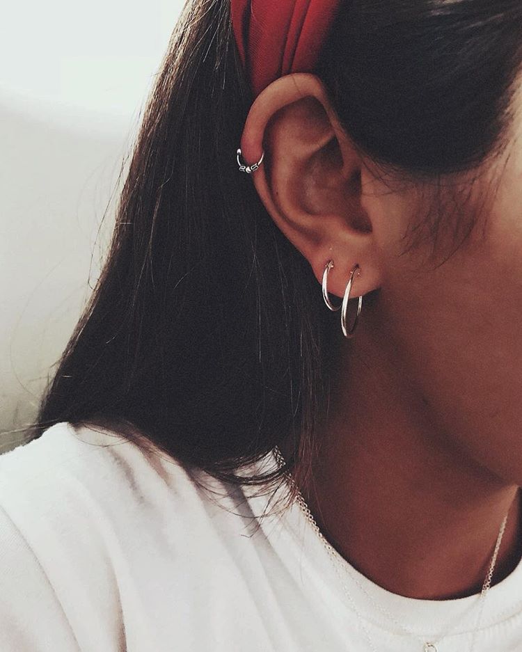 Tatuajes en Oreja para Mujer 38