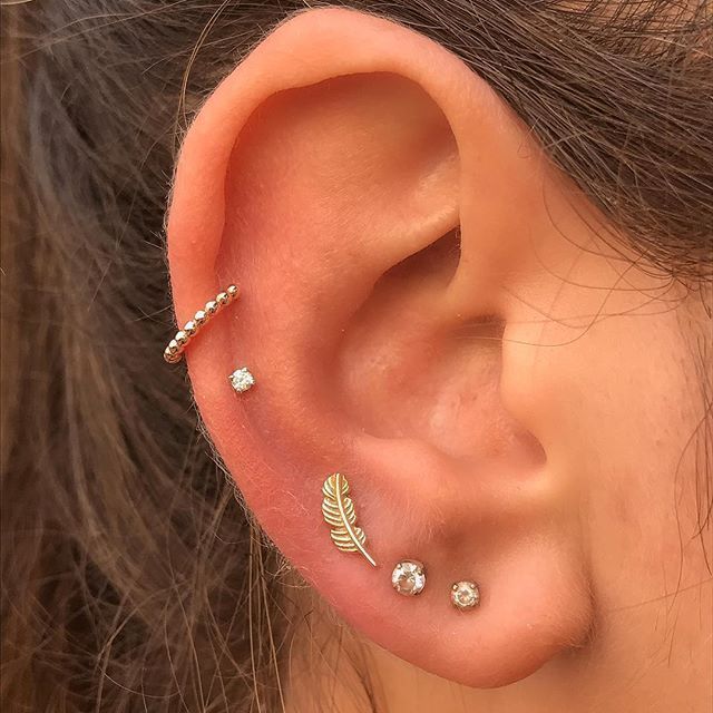 Tatuajes en Oreja para Mujer 36