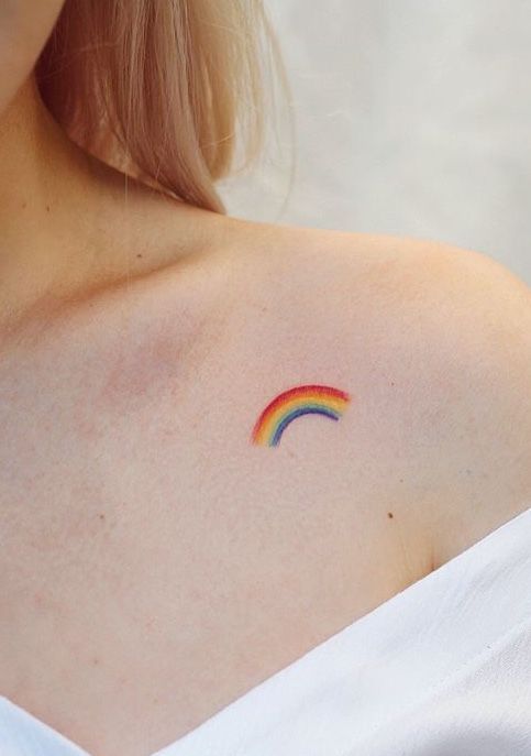 Tatuajes en Pecho para Mujer 15