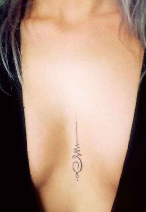 Tatuajes en Pecho para Mujer 6