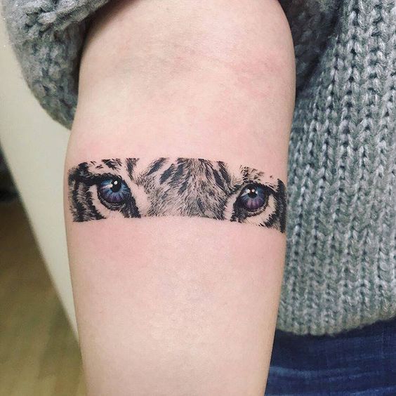 Tatuajes en Pierna para Mujer 26