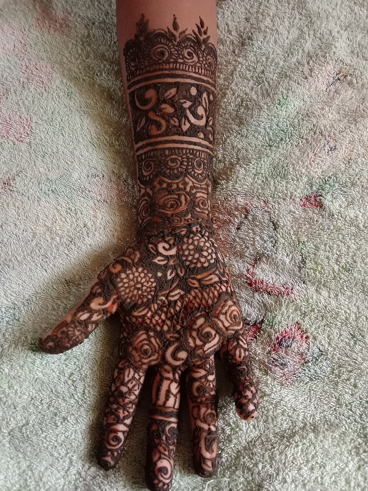Floral attractive Mehandi designs