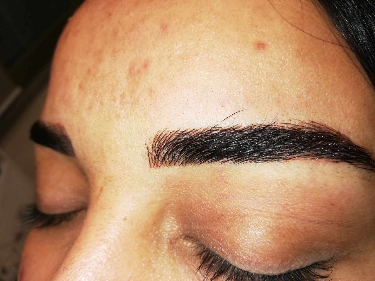 Microblading is a tattooing technique. Eyebrow embroidery, eyebrow feathering, microstroking, 3D eyebrows, nanoblading or hair-like strokes.