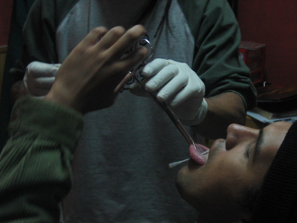 Piercing the tongue in Argentina